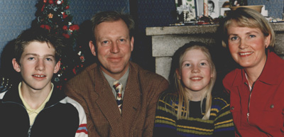 Rogg_fam.jpg (43287 bytes)